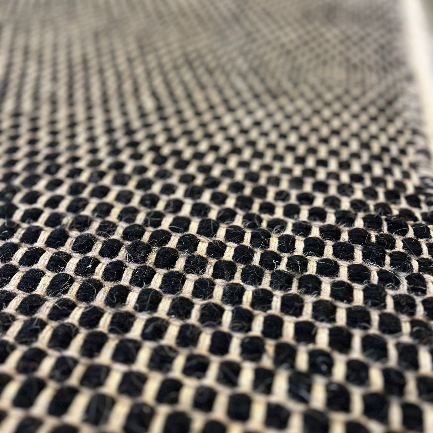 ALFOMBRA MONETTI NEGRO