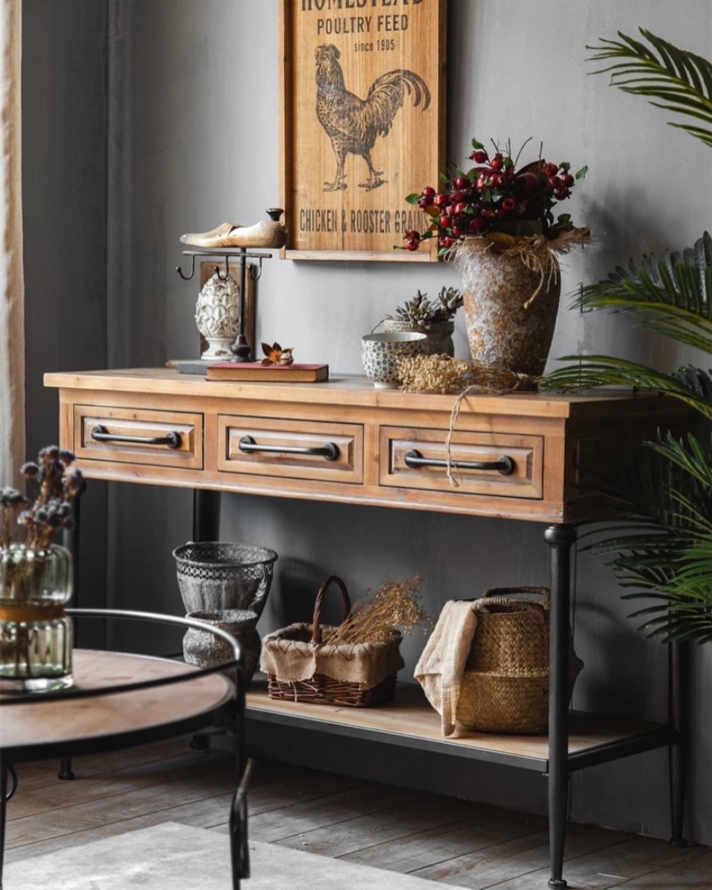 ARRIMO TRES CAJONES MADERA METAL