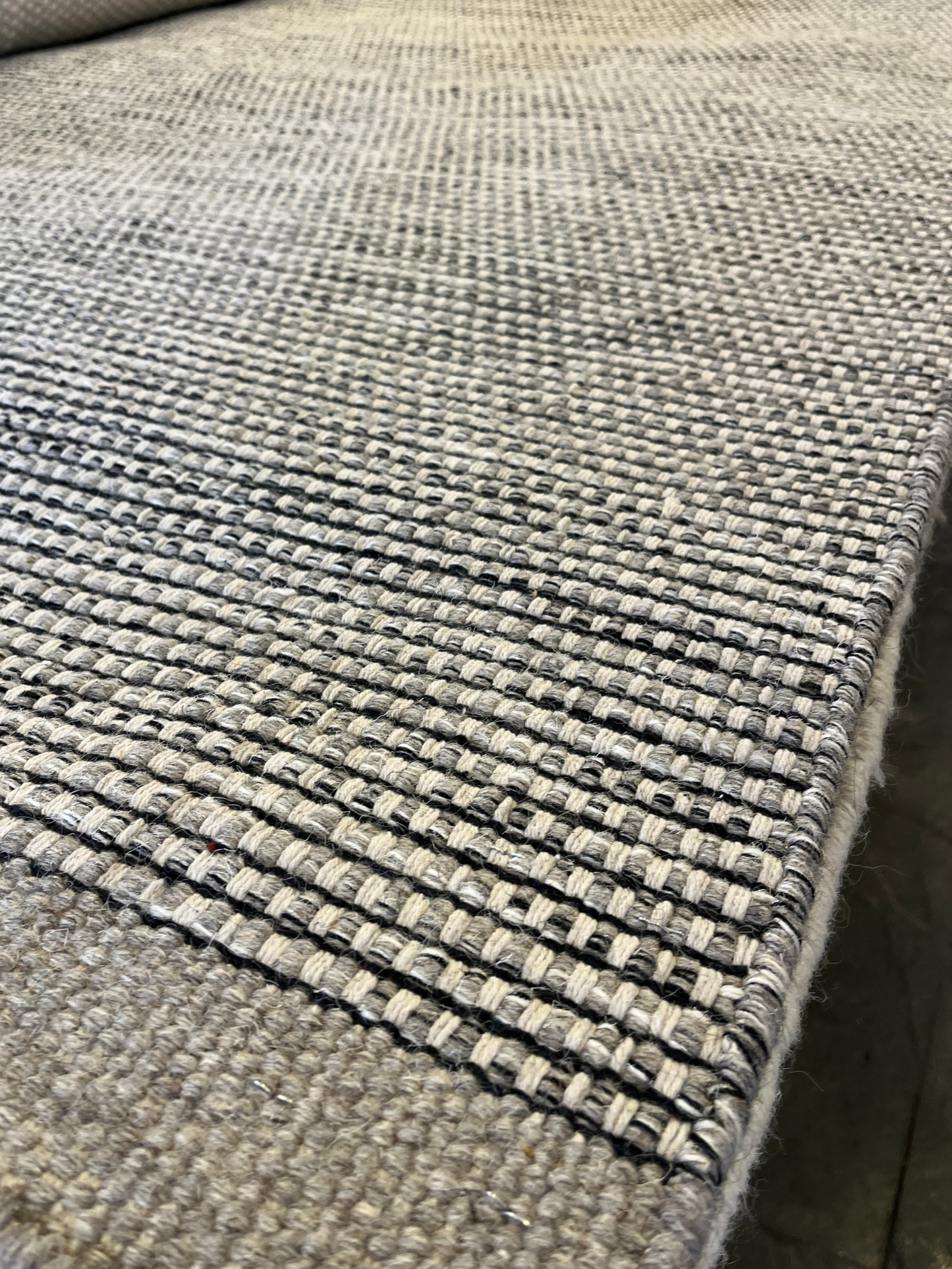 ALFOMBRA MONETTI GRIS